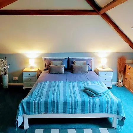 The Nautical Nest In The Heart Of Dartmouth Villa Exterior photo