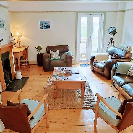 The Nautical Nest In The Heart Of Dartmouth Villa Exterior photo