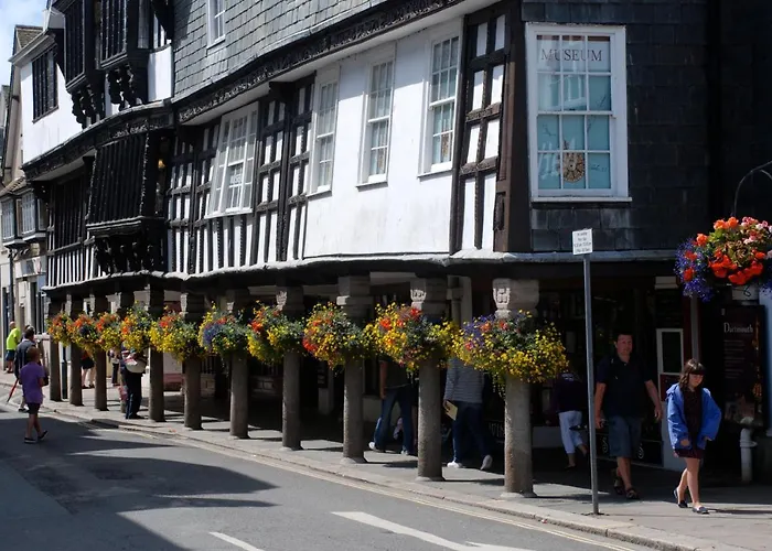 The Nautical Nest In The Heart Of Dartmouth